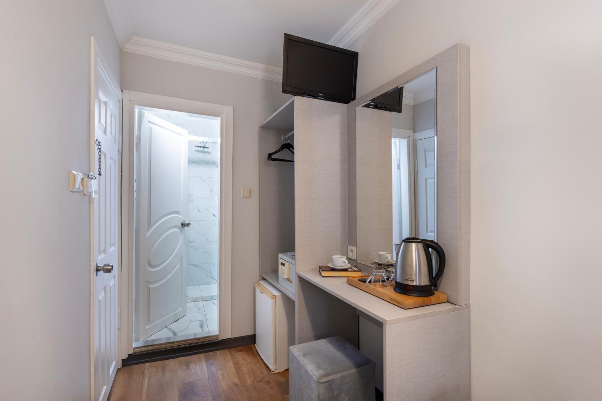 Taksim Trust Hotel Стамбул Экстерьер фото